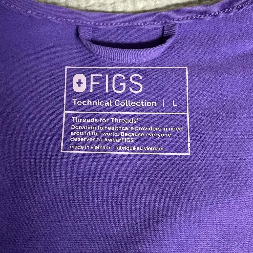 FIGS Casma Scrub Top in Purple
PO#3008 - Picture 2 of 4